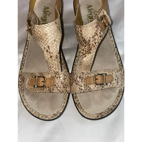 Alegria Lara Posh Gold Wedge Sandals - Size 38 - Very Little Wear‎ - Picture 2 of 12
